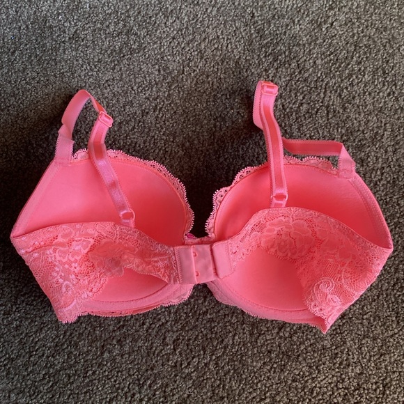 Victoria’s Secret Dream Angels lined Demi bra - Picture 2 of 7